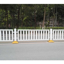 产地货源 工字钢道路护栏定做 镀锌栏杆 广州护栏厂