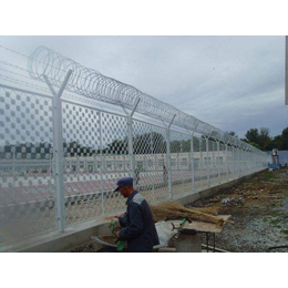 江门挡车杆栏杆-机场护栏网合格证-高速公路路侧护栏级*厂家