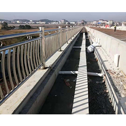 融创不锈钢复合管护栏(图)-不锈钢桥梁护栏-蚌埠桥梁护栏