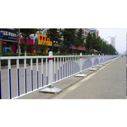 广东珠海人行道港式护栏机动车隔离栏锌钢市政道路防撞栏