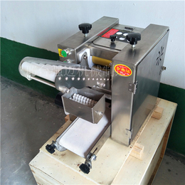 商用小型饺子皮机-强迈机械(在线咨询)-牡丹江小型饺子皮机
