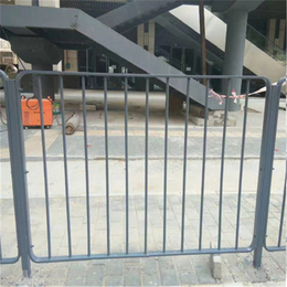 深圳市政道路隔离护栏 人行道边栏杆定做厂家 港式围栏