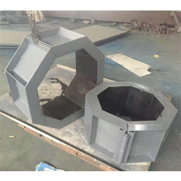 丽江阶梯式护坡钢模具价格-超宇模盒厂
